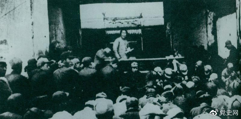1935年12月27日，毛澤東在陜北瓦窯堡黨的活動分子會議上作《論反對日本帝國主義的策略》報(bào)告。